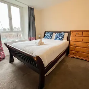 Apartment Convenient 2br Flat Gorgie, Edinburgh